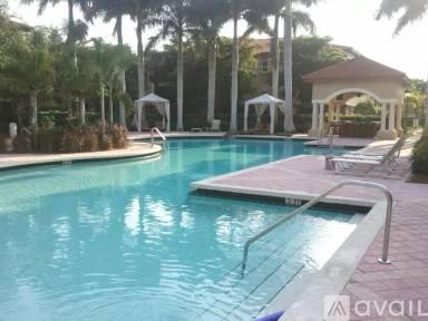 Main picture of 8851 Colonnades Ct W