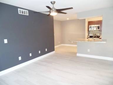 Main picture of 1263 SW 46th Ave