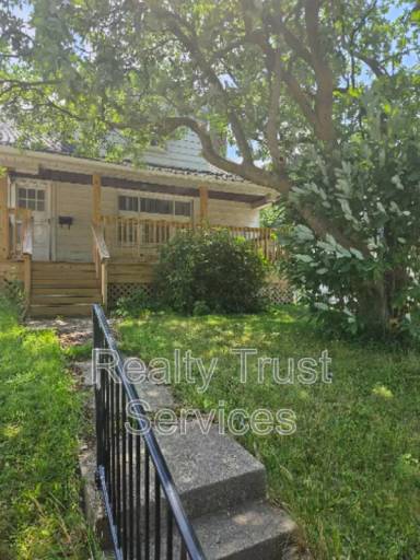 Main picture of 3311 W Ridgewood Dr