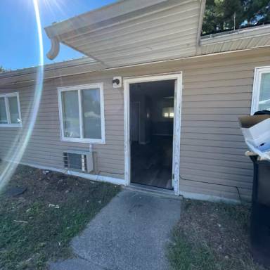 Main picture of 1008 Riviera Dr
