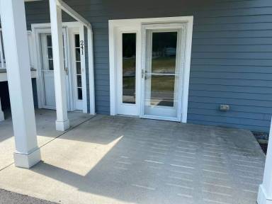 Main picture of 1 Meadow Dr