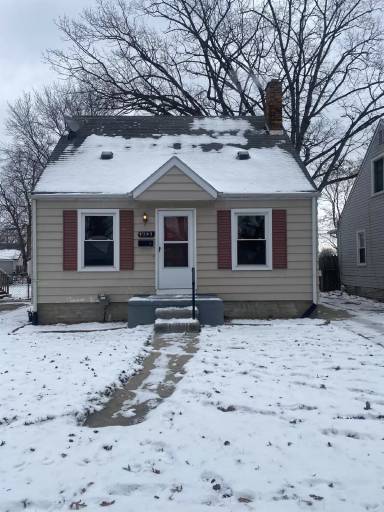 Main picture of 4345 Carnegie St