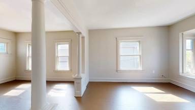 Main picture of 3185 W 58th St