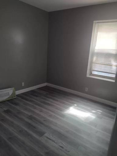 Main picture of 5322 Northland Ave