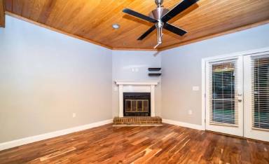 Main picture of 807 Planters Point Dr