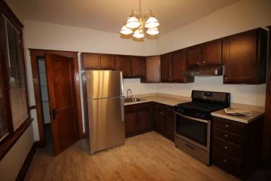 Main picture of 2651 N Harding Ave