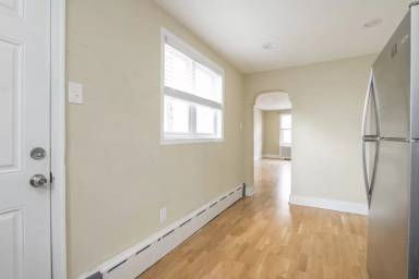 Main picture of 3617 Sepviva St