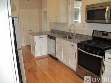 Main picture of 10 Montrose St