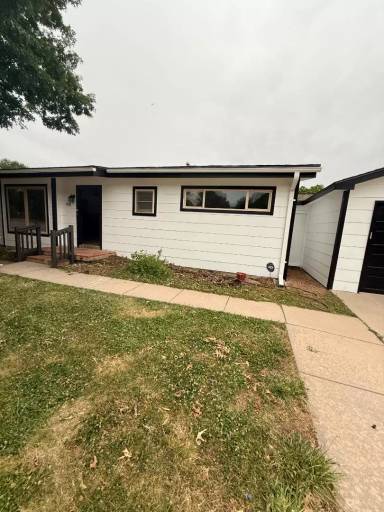 Main picture of 1513 N Buckner St