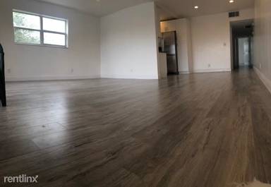 Main picture of 510 W Lantana Rd