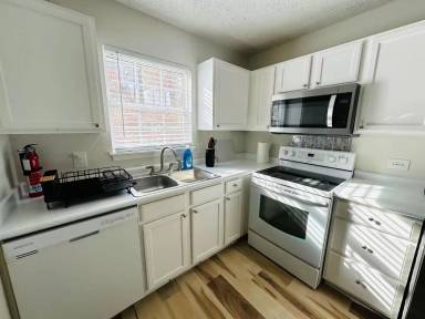 Main picture of 5600 Brandycrest Dr