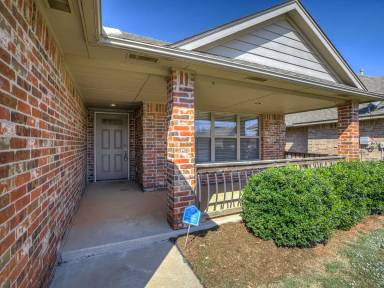 Main picture of 8109 NW 158th St