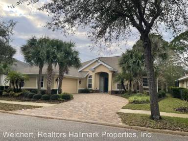 Main picture of 20 Riverbend Dr