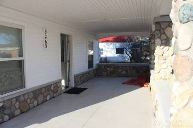 Main picture of 9265 Main St