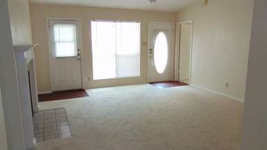 Main picture of 425 Sailmaster St