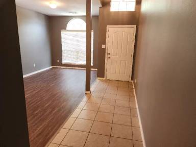 Main picture of 10624 Big Oak Dr