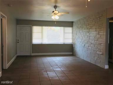 Main picture of 6127 NW 20th Ct