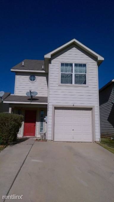 Main picture of 1405 Pine Ln