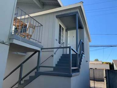 Main picture of 3757 S Centinela Ave