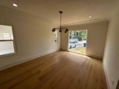 Main picture of 424 N Orange Dr
