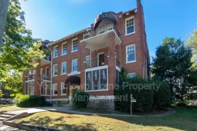 Main picture of 90 Elizabeth St NE