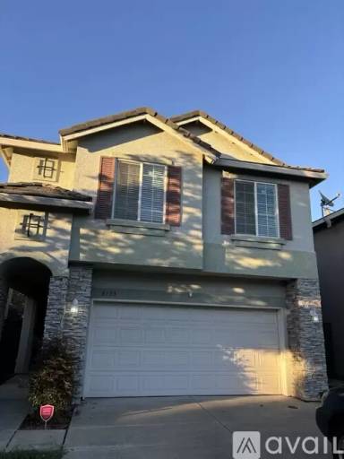 Main picture of 8133 Shay Cir