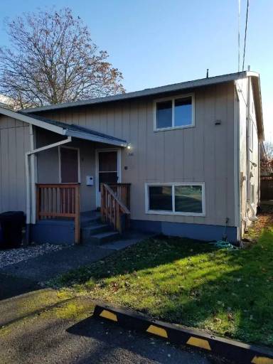 Main picture of 1646 SE Tenino St