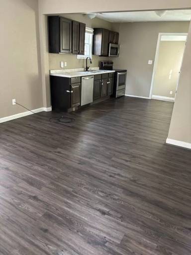 Main picture of 1816 W Scott St