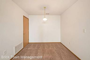 Main picture of 1003 Avenue K