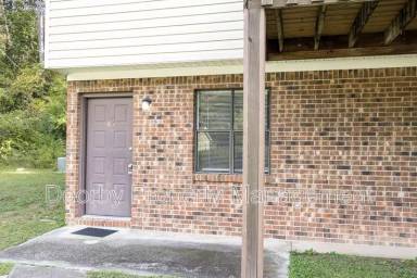 Main picture of 26 Nicole Ln