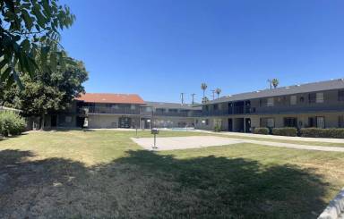 Main picture of 1340 N F St