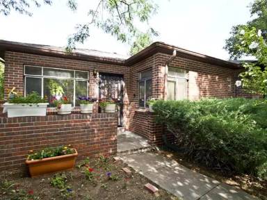 Main picture of 1463 S Jackson St