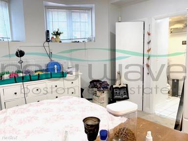 Main picture of 164 Saint Botolph St