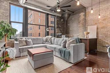 Main picture of 618 Washington Ave N
