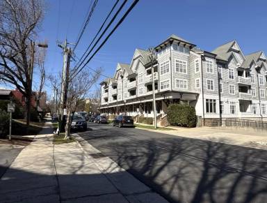 Main picture of 301 E Tremont Ave