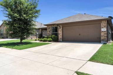 Main picture of 6309 Seagull Ln