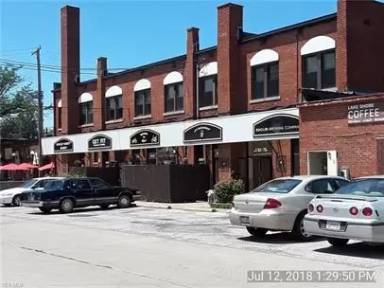 Main picture of 21930 Lake Shore Blvd
