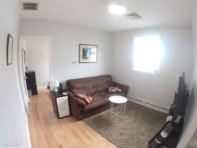 Main picture of 2 Chestnut Hill Ave