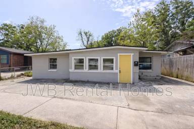 Main picture of 1490 W 33rd St