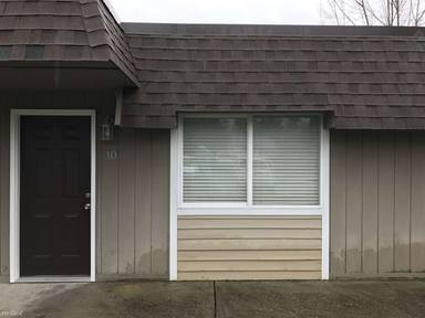 Main picture of 9811 Whitman Ave SW