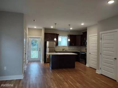 Main picture of 1021 Wells Way