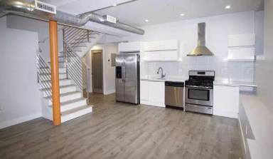 Main picture of 407 Dudley St