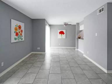 Main picture of 1950 Spenwick Dr