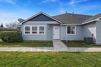 Main picture of 8887 W Candleston Ln