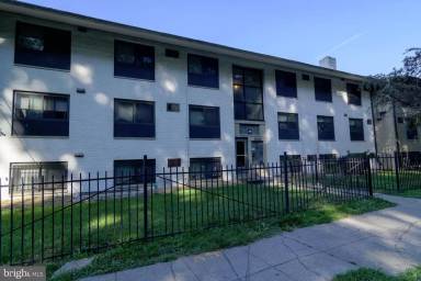 Main picture of 3103 Naylor Rd SE