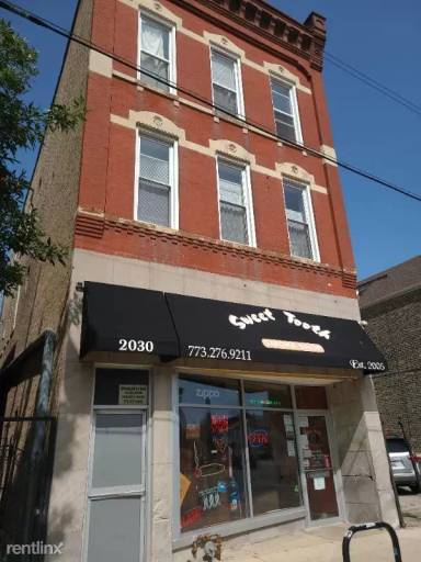 Main picture of 2030 W Chicago Ave