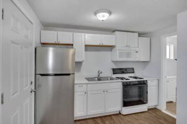 Main picture of 2238 E Taylor St