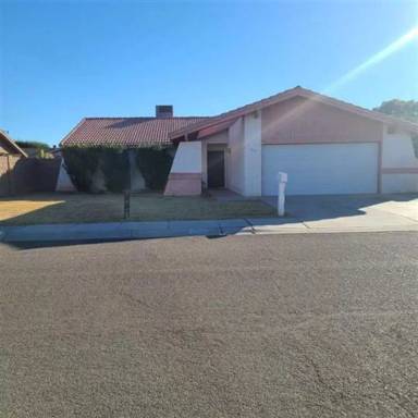 Main picture of 1953 S London Dr