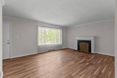 Main picture of 7812 Drexel Dr