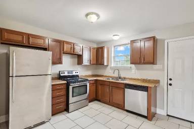 Main picture of 1823 Delery St